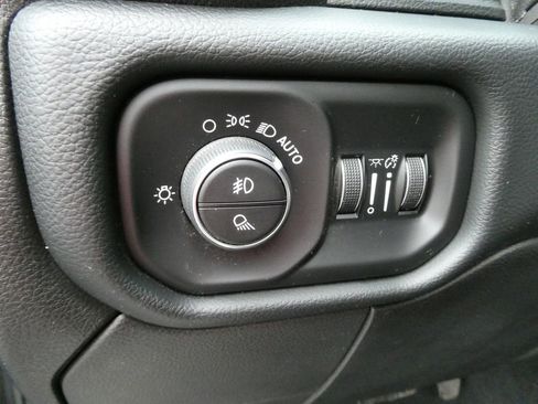 Used 2019 RAM 2500 Laramie AWD/4WD image 26
