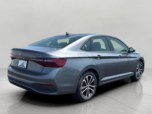 Used 2026 Volkswagen Jetta Sport FWD image 7