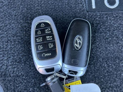 Used 2024 Hyundai Ioniq 5 Limited image 21