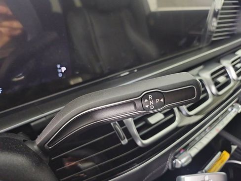 New 2025 Mercedes-Benz GLS 580 4MATIC image 14