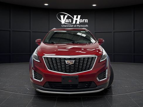 Used 2023 Cadillac XT5 Premium Luxury AWD/4WD image 2