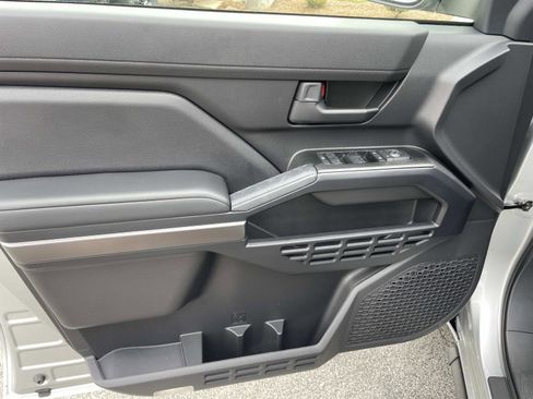 Used 2026 Toyota 4Runner SR5 image 18