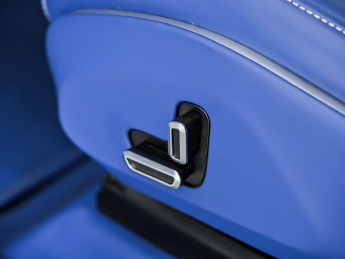 Used 2025 Ferrari Purosangue image 38