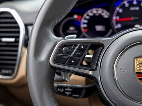 Certified 2023 Porsche Cayenne GTS AWD/4WD image 35
