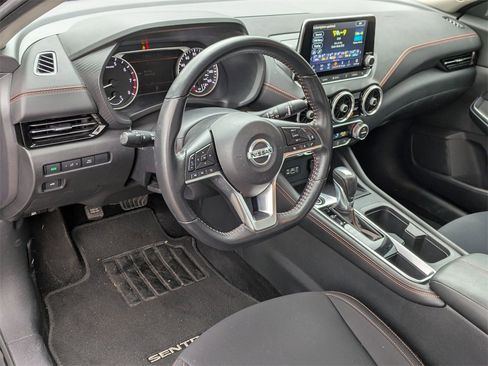 Certified 2022 Nissan Sentra SR w/ Electronics Package image 14