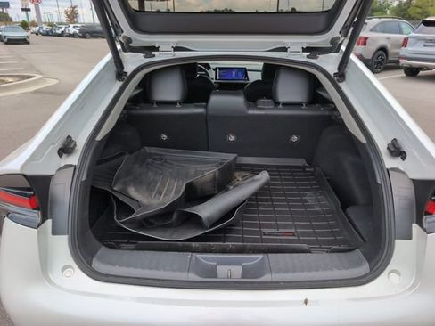 Used 2024 Toyota Prius Limited w/ Limited Premium Package AWD/4WD image 6