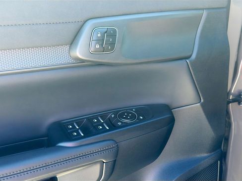 New 2025 Ford Ranger Raptor image 23