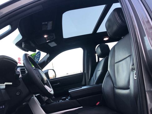 Certified 2024 Toyota Sequoia Platinum image 18