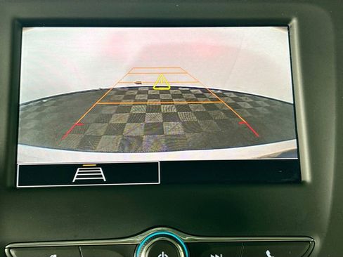 Used 2023 Chevrolet Equinox LT image 16