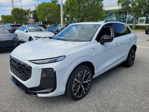 New 2026 Audi Q3 quattro 2.0T image 2