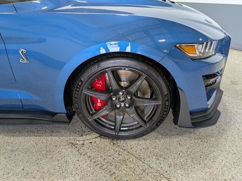 Used 2020 Ford Mustang Shelby GT500 w/ Carbon Fiber Track Pack RWD image 13