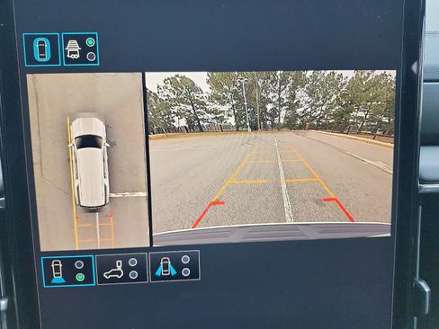 New 2026 GMC Yukon XL Denali w/ Sun & Power Step Package image 15