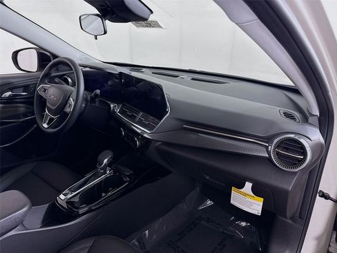 New 2026 Chevrolet Trax ACTIV w/ Driver Confidence Package FWD image 20