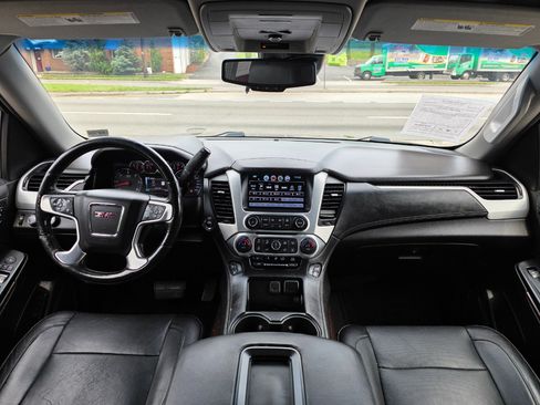 Used 2018 GMC Yukon XL SLT image 22