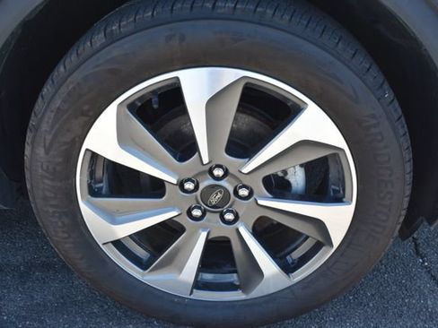 Used 2023 Ford Escape Platinum AWD/4WD image 47