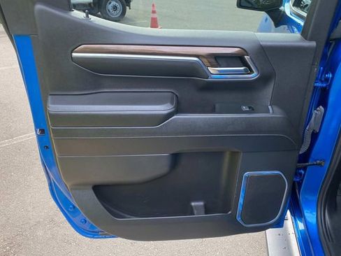 Used 2024 Chevrolet Silverado 1500 RST w/ Z71 Off-Road Package image 10