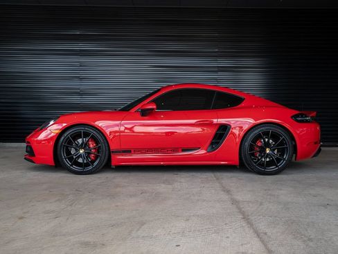 Certified 2018 Porsche 718 Cayman GTS RWD image 19