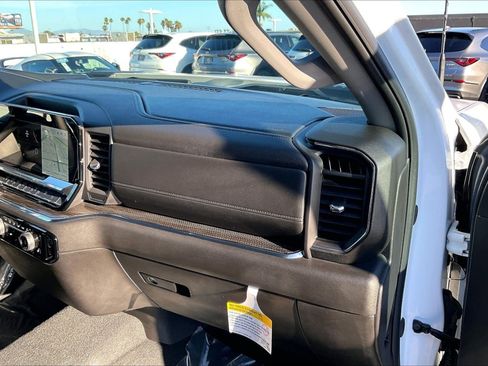 Used 2025 Chevrolet Silverado 3500 LT w/ Safety Package AWD/4WD image 14