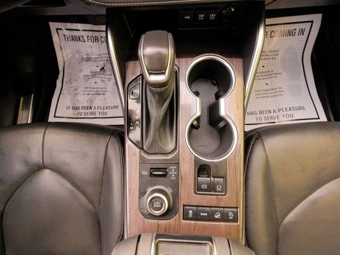 Used 2021 Toyota Highlander Platinum image 34