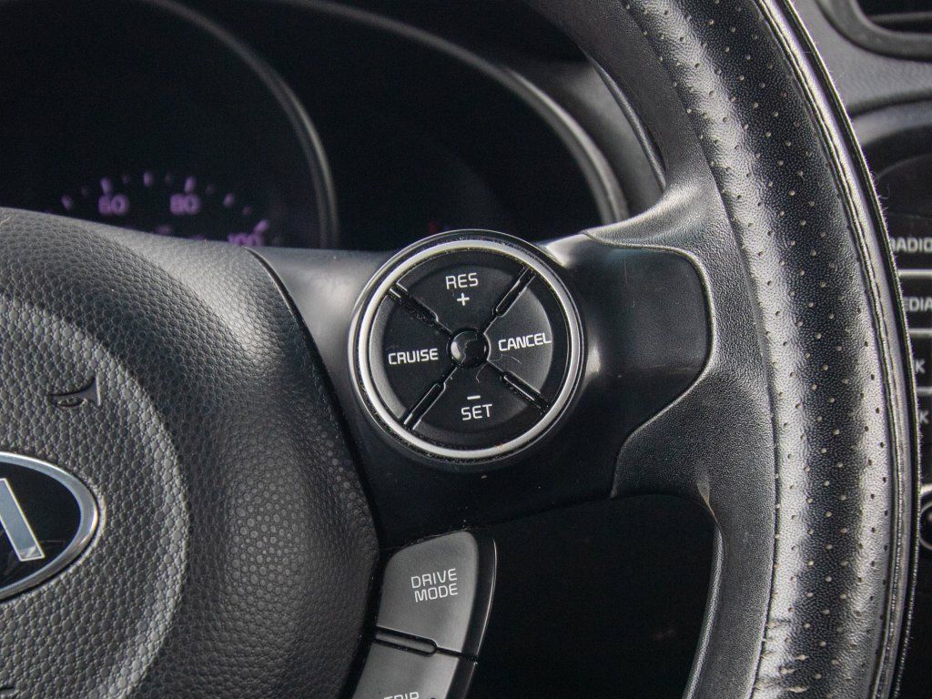 Used 2018 Kia Soul + FWD image 23