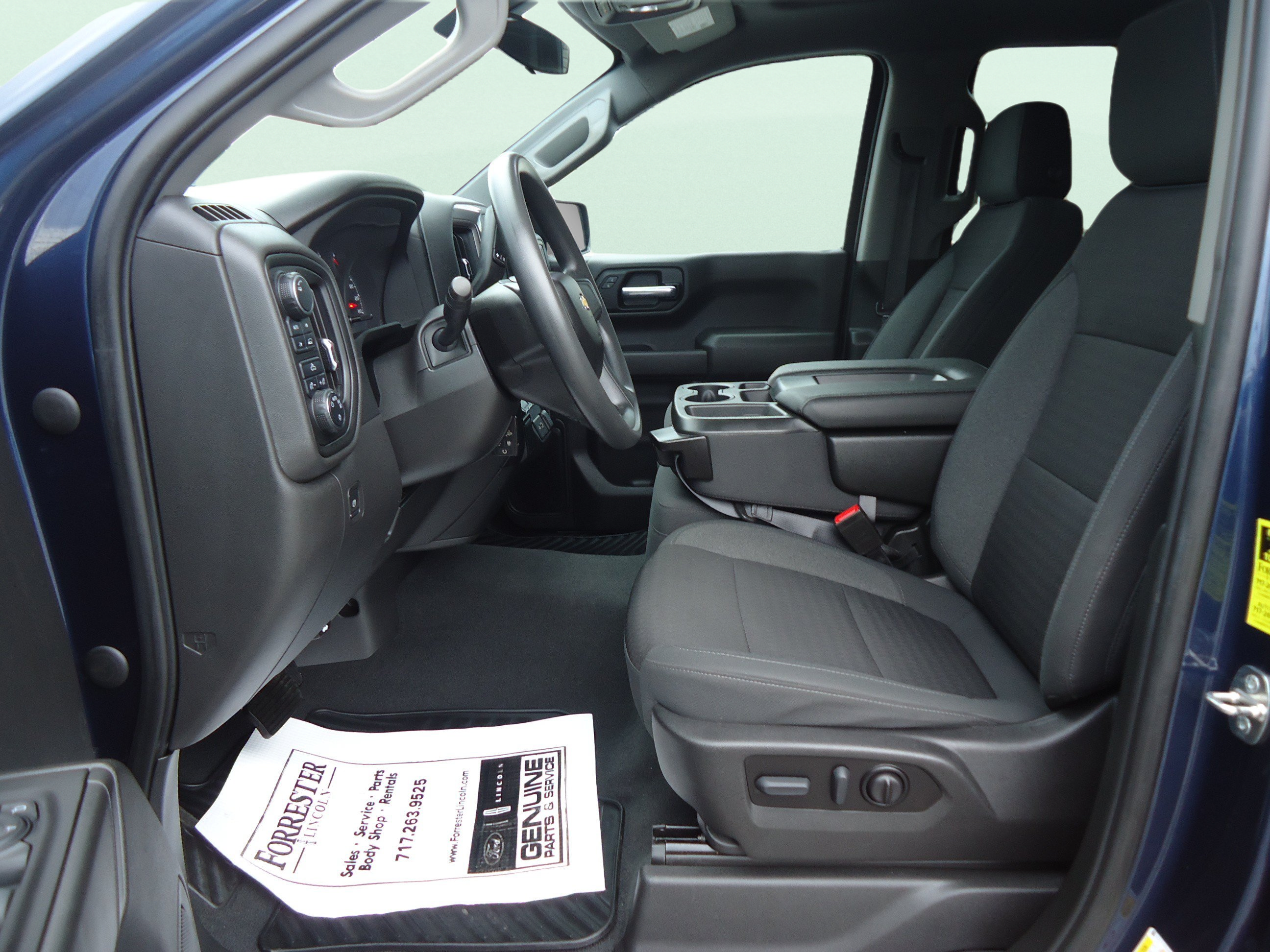 Used 2022 Chevrolet Silverado 1500 Custom AWD/4WD image 22