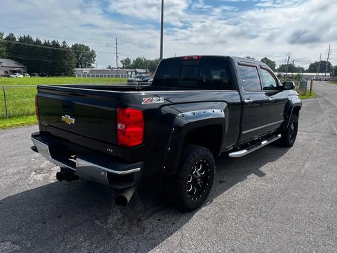 Used 2015 Chevrolet Silverado 2500 LTZ w/ Duramax Plus Package AWD/4WD image 5