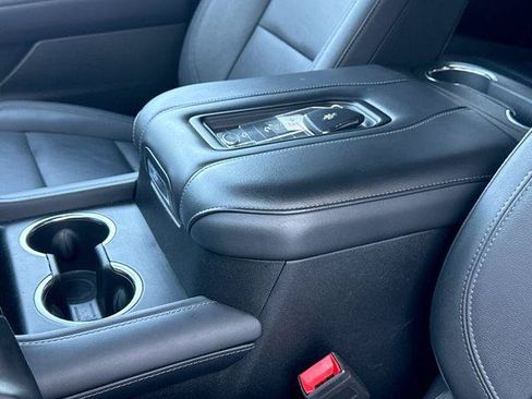 Used 2024 Chevrolet Tahoe LT RWD image 24