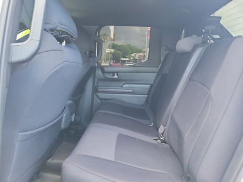 Used 2024 Toyota Tacoma TRD Off-Road AWD/4WD image 15