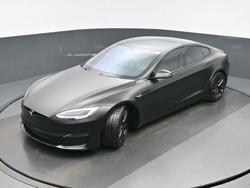 Used 2021 Tesla Model S Plaid image 35