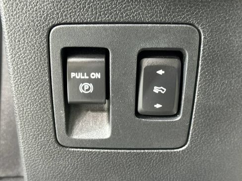 Used 2020 Ford F150 Platinum w/ Equipment Group 701A Luxury AWD/4WD image 19