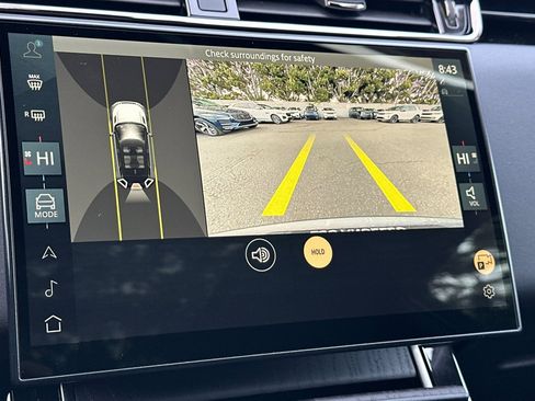 Used 2024 Land Rover Range Rover Evoque Dynamic SE image 22