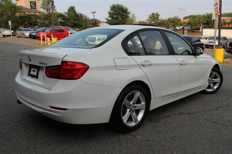 Used 2014 BMW 320i xDrive Sedan AWD/4WD image 5