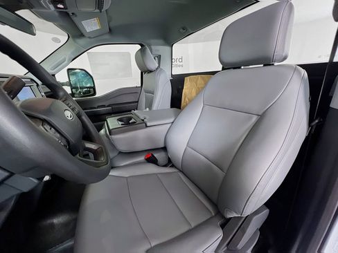 New 2025 Ford F350 XL w/ XL Chrome Package image 20