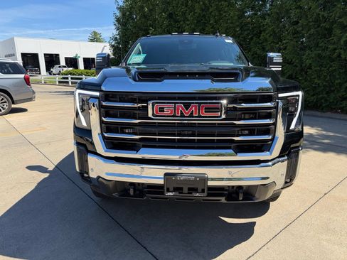 New 2026 GMC Sierra 2500 SLT w/ SLT Premium Package AWD/4WD image 6
