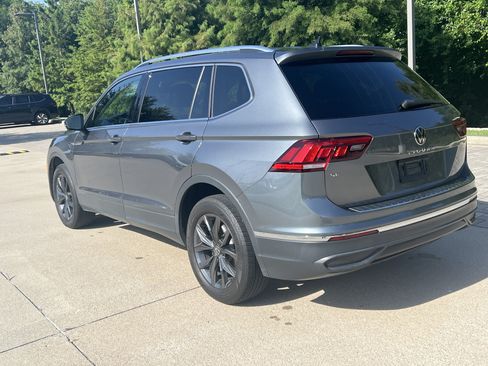 Certified 2023 Volkswagen Tiguan SE FWD image 7