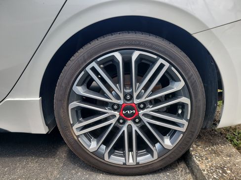 Used 2024 Kia Forte GT w/ GT2 Package image 10