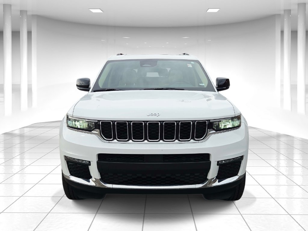 Used 2022 Jeep Grand Cherokee L Limited AWD/4WD image 8