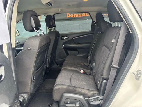 Used 2016 Dodge Journey SXT w/ Comfort/Convenience Group image 16