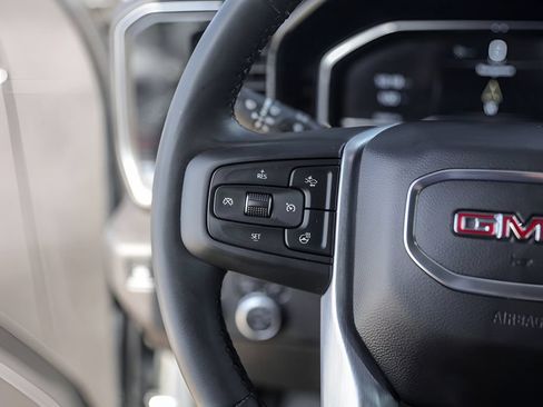 Used 2025 GMC Sierra 1500 Elevation RWD image 17