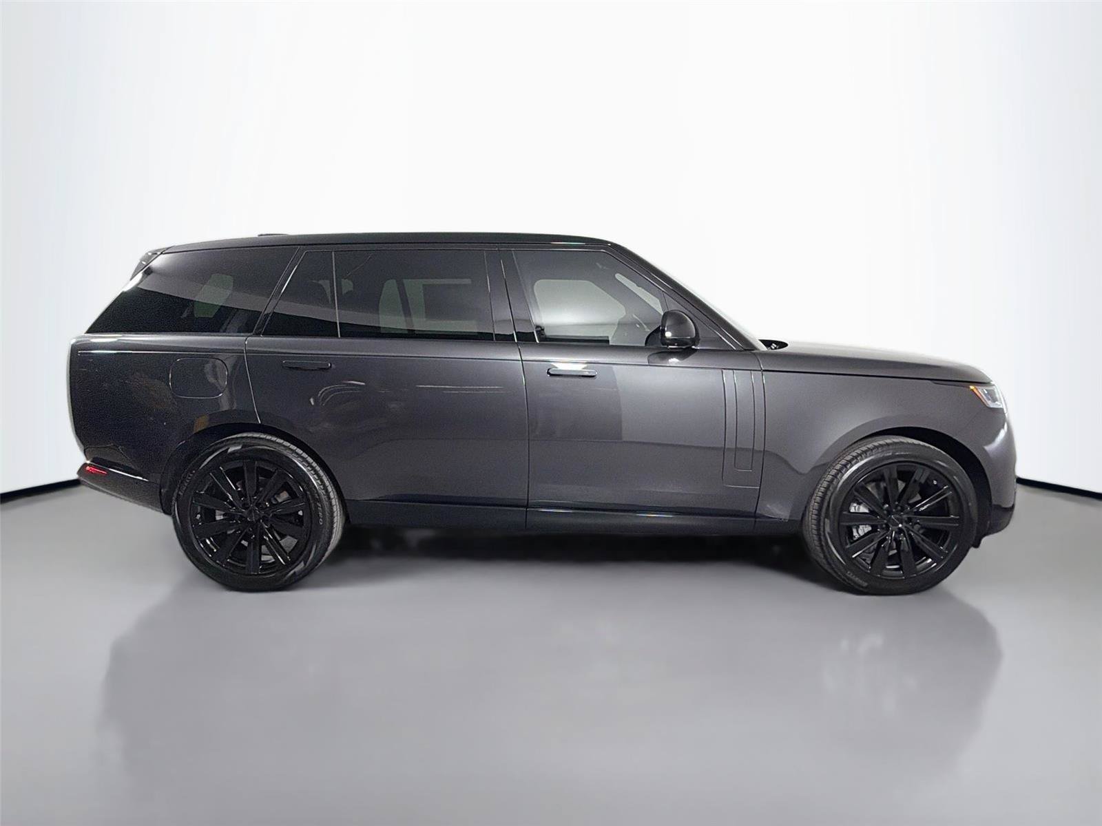 New 2026 Land Rover Range Rover Long Wheelbase SE AWD/4WD image 4