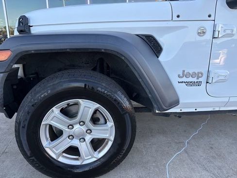 Used 2019 Jeep Wrangler Unlimited Sport S image 7
