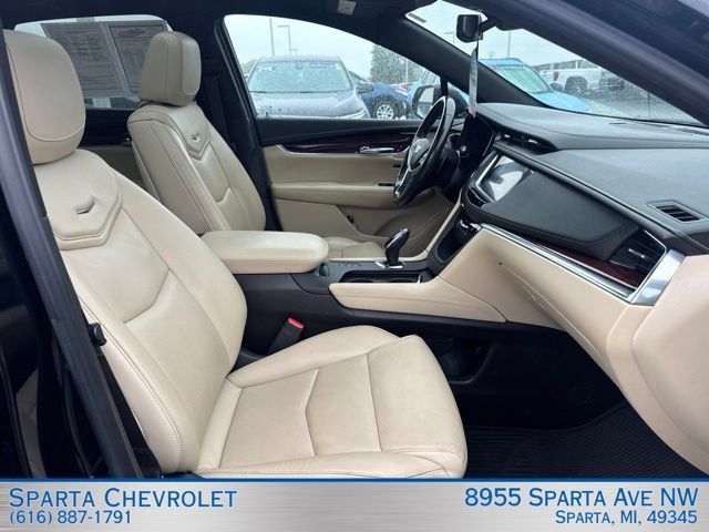 Used 2019 Cadillac XT5 Luxury AWD/4WD image 29