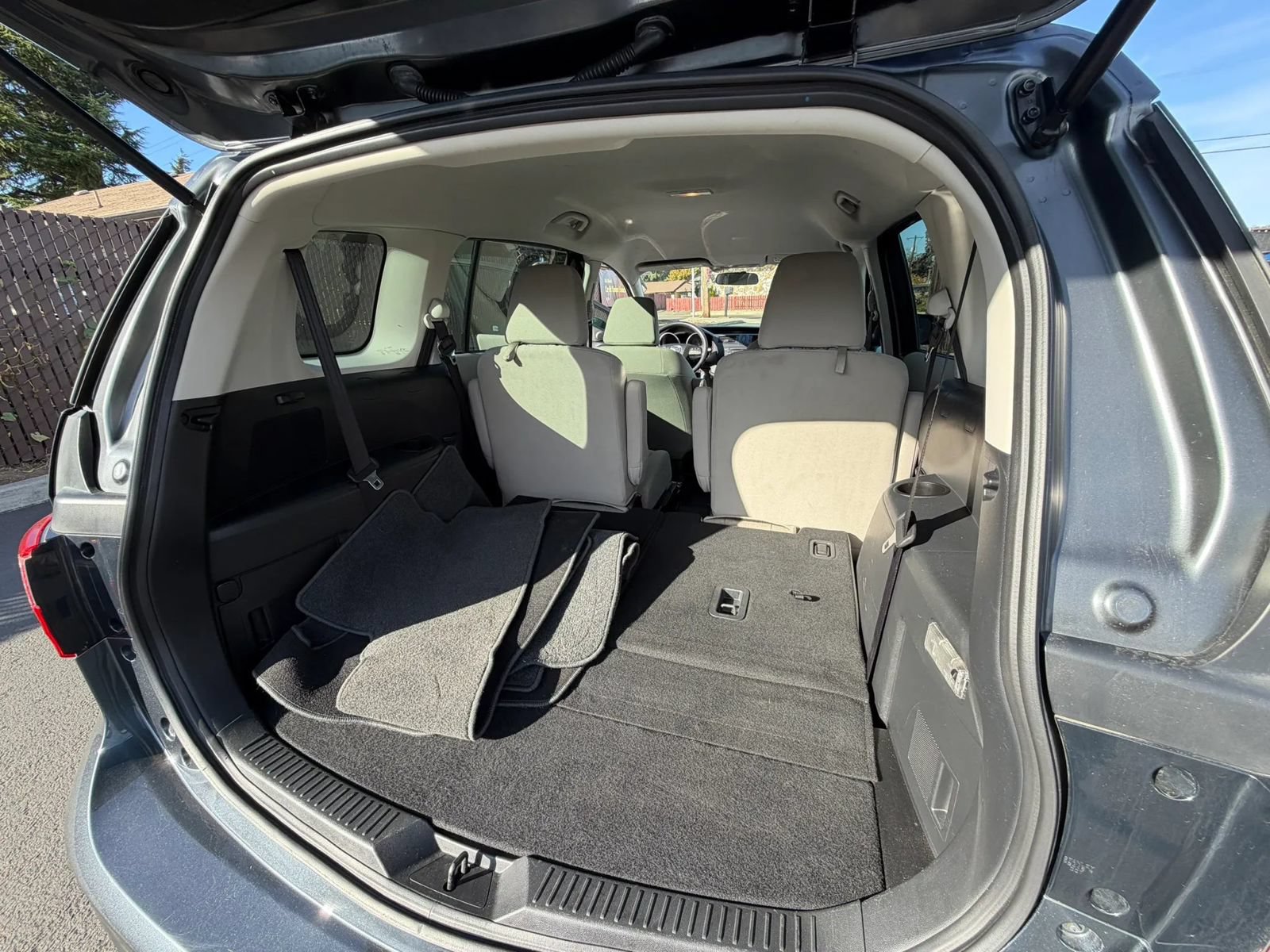 Used 2012 MAZDA MAZDA5 Sport FWD image 11
