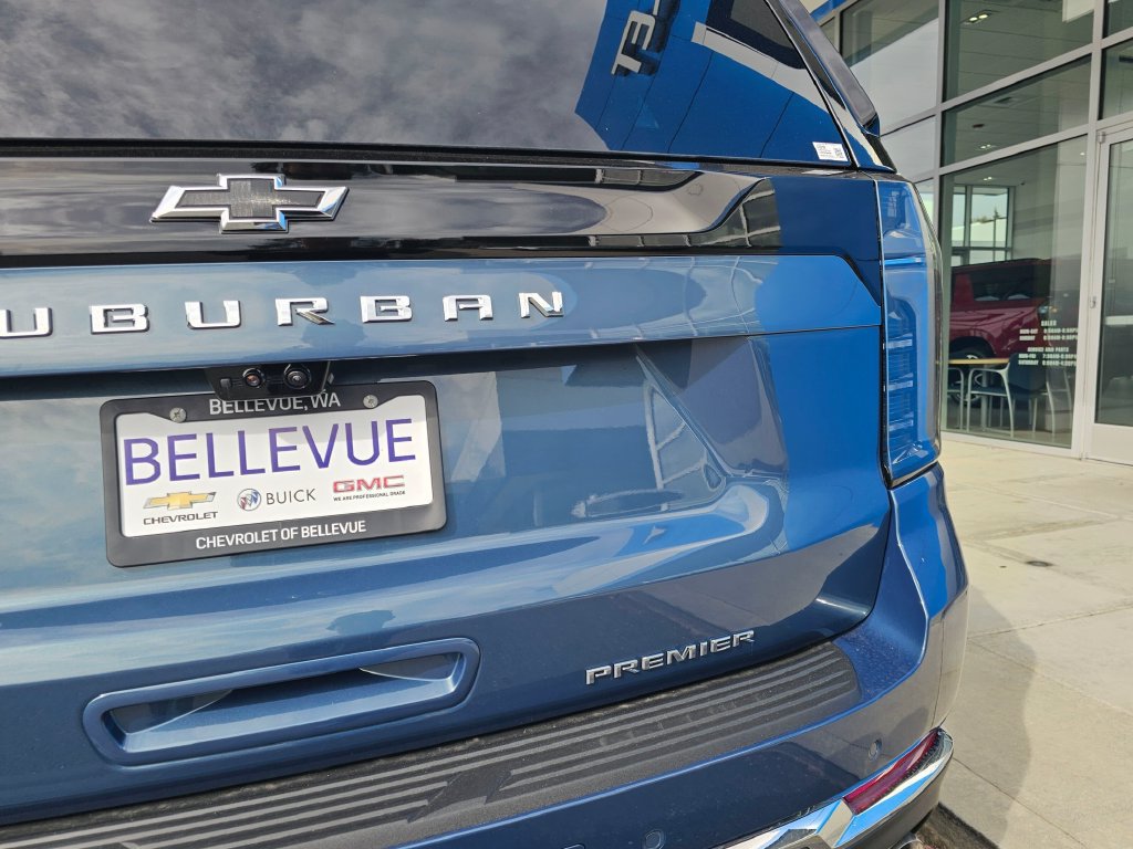 New 2026 Chevrolet Suburban Premier AWD/4WD image 15