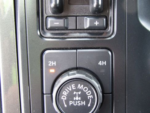 Used 2023 Ford F150 XLT w/ Equipment Group 302A High image 39