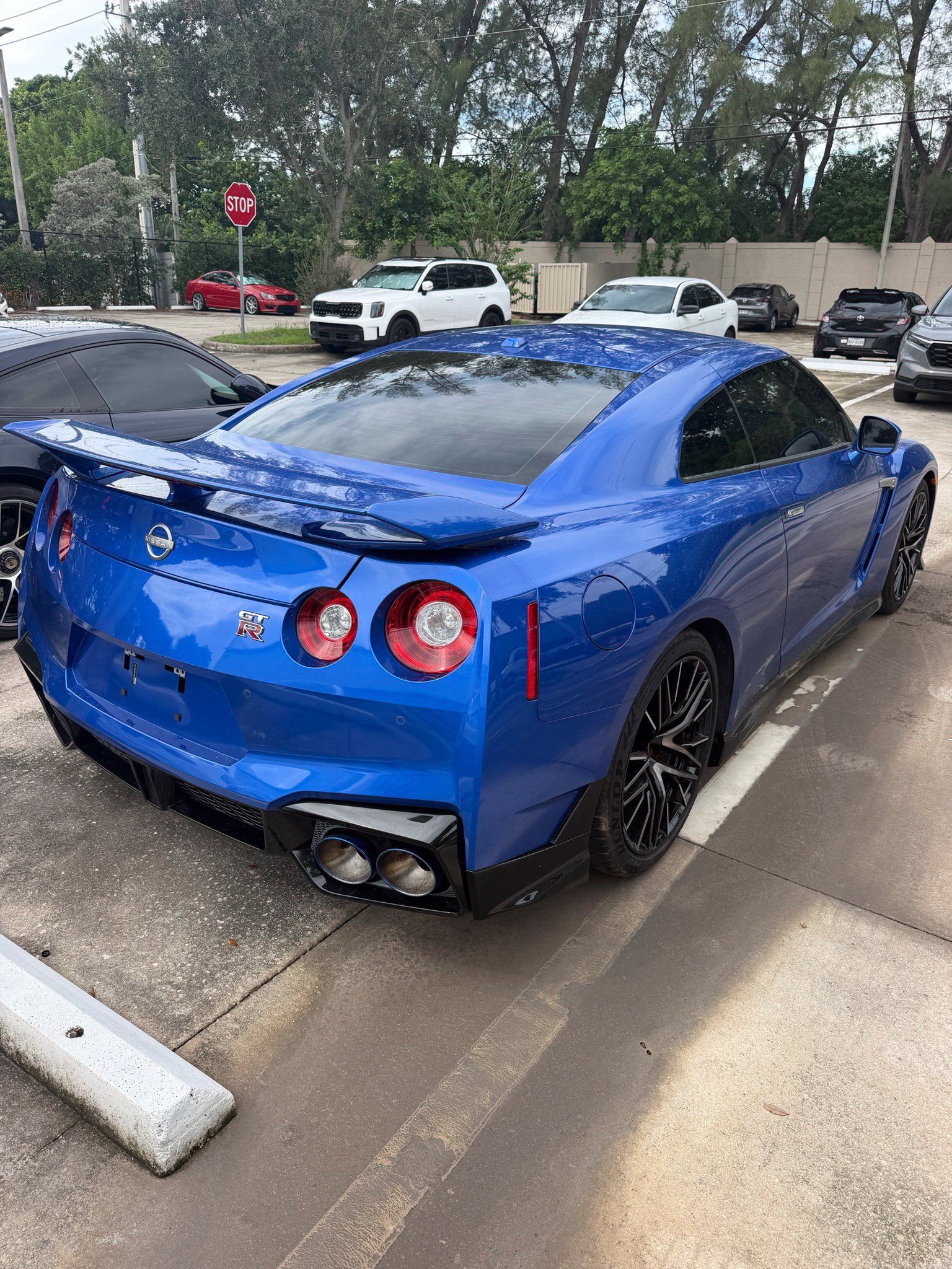 Used 2024 Nissan GT-R AWD/4WD image 4