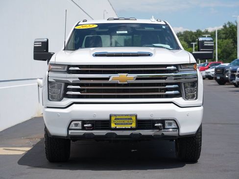 Certified 2022 Chevrolet Silverado 3500 High Country w/ Z71 Off-Road Package AWD/4WD image 8