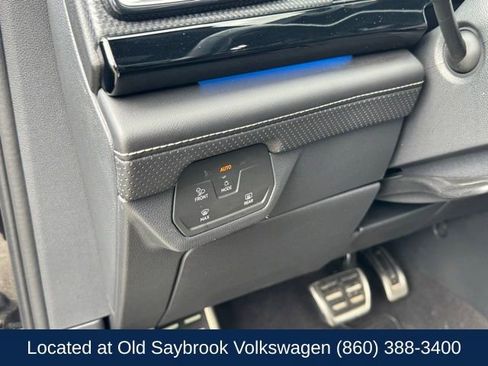 Used 2024 Volkswagen Atlas Cross Sport SEL R-Line AWD/4WD image 33