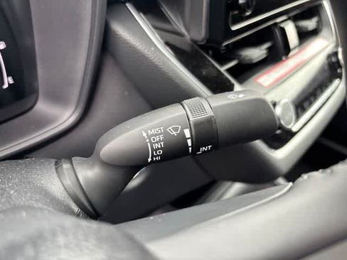 Used 2026 Toyota Corolla SE FWD image 14