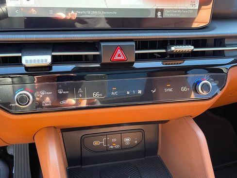New 2026 Kia Sportage X-Line w/ X-Line Technology Package AWD/4WD image 18